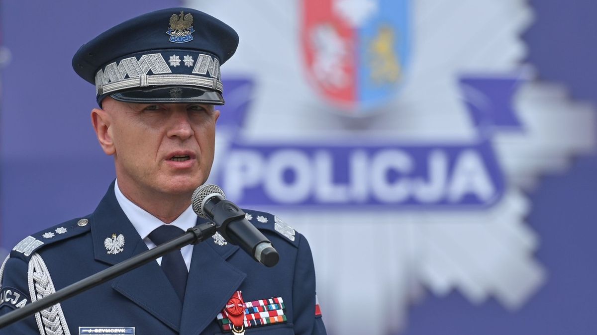 Polský generál si hrál s darovaným granátometem, zbořil celé velitelství